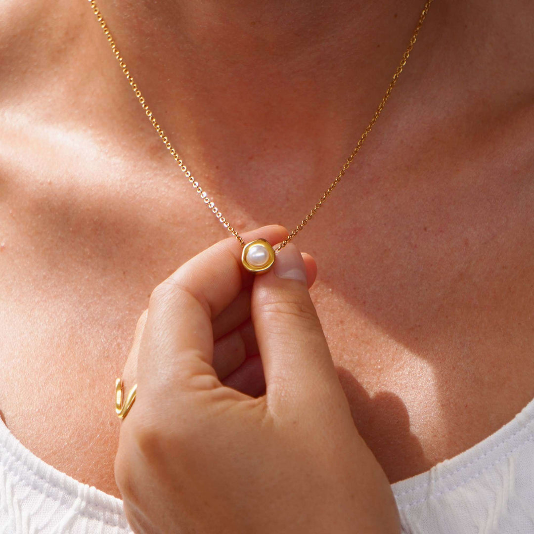 Aurelia Pearl Necklace