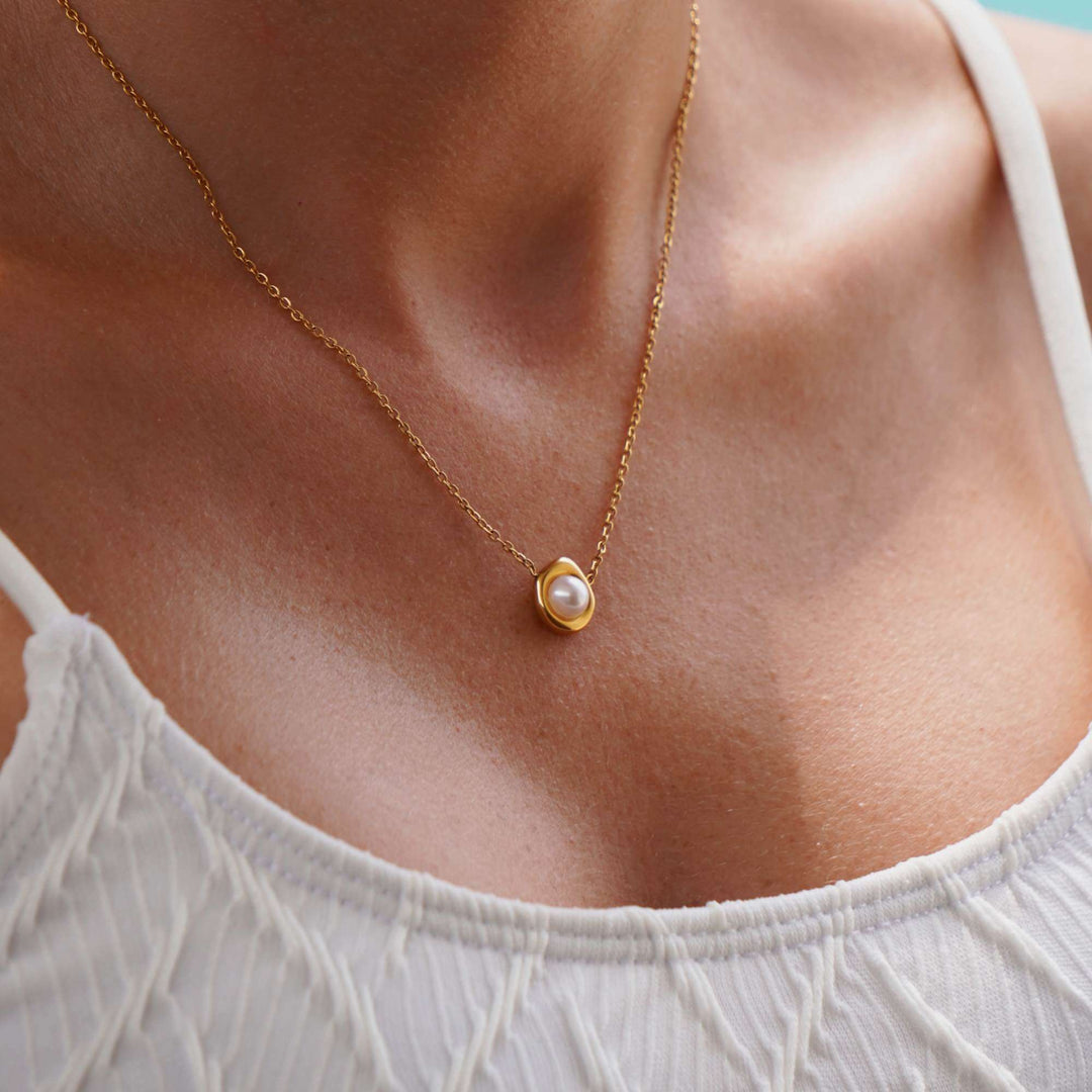 Aurelia Pearl Necklace