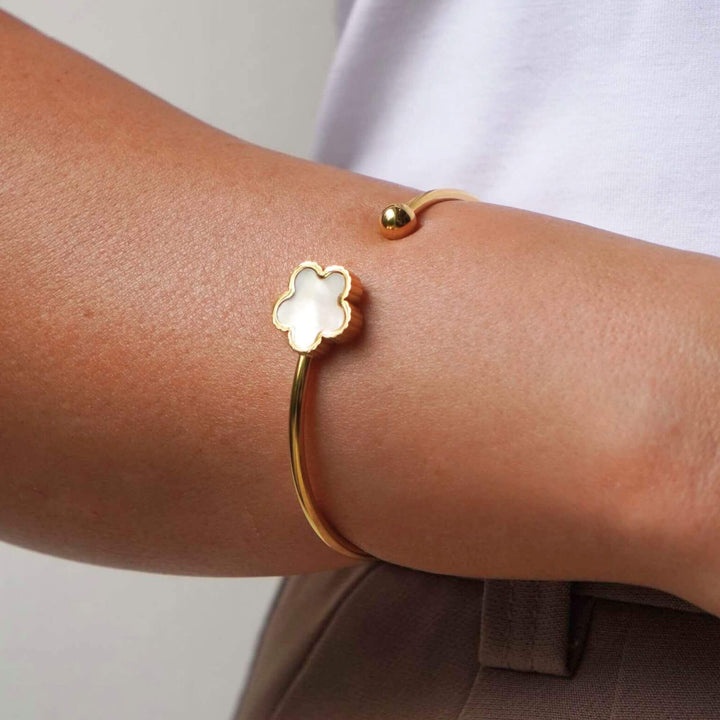 Cia Five Leaf Clover Adjustable Solid Bangle