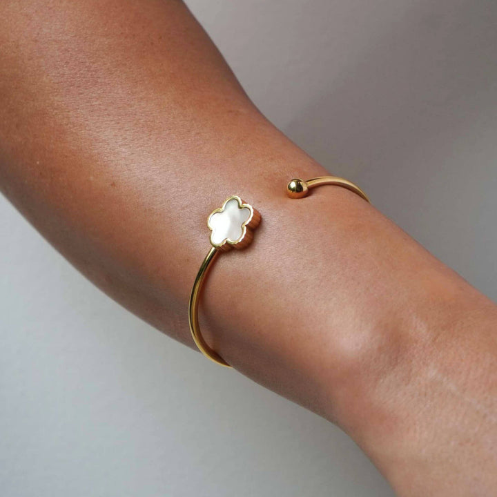 Cia Five Leaf Clover Adjustable Solid Bangle