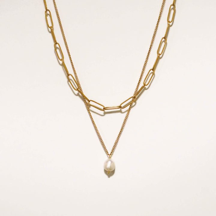 Valeria Pearl Necklace